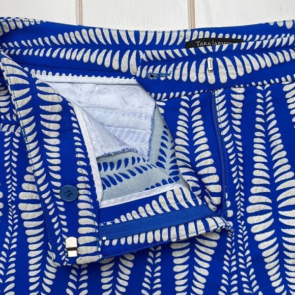 Tara Jarmon Blue and White Patterned Women Shorts - Picture 6 of 8